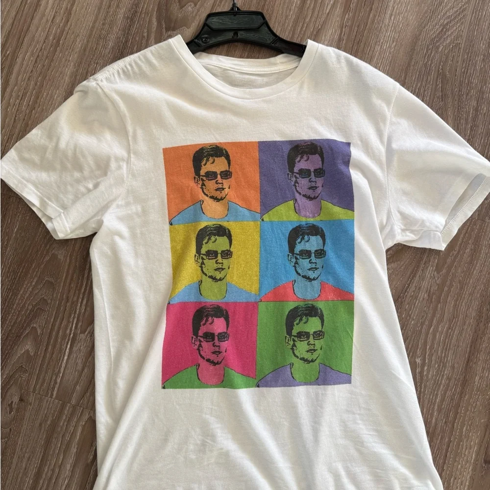 Pop Art Graphic Men's T-Shirt - Picture 1 of 5